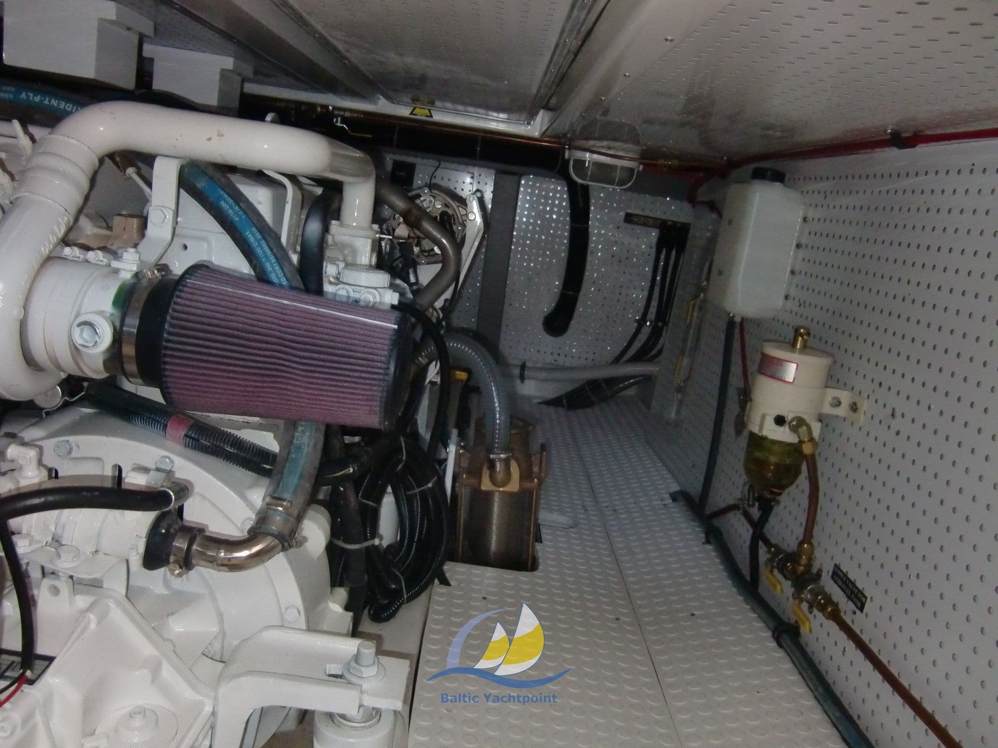 Integrity Motor Yachts Integrity 350 Sedan – Bild 10