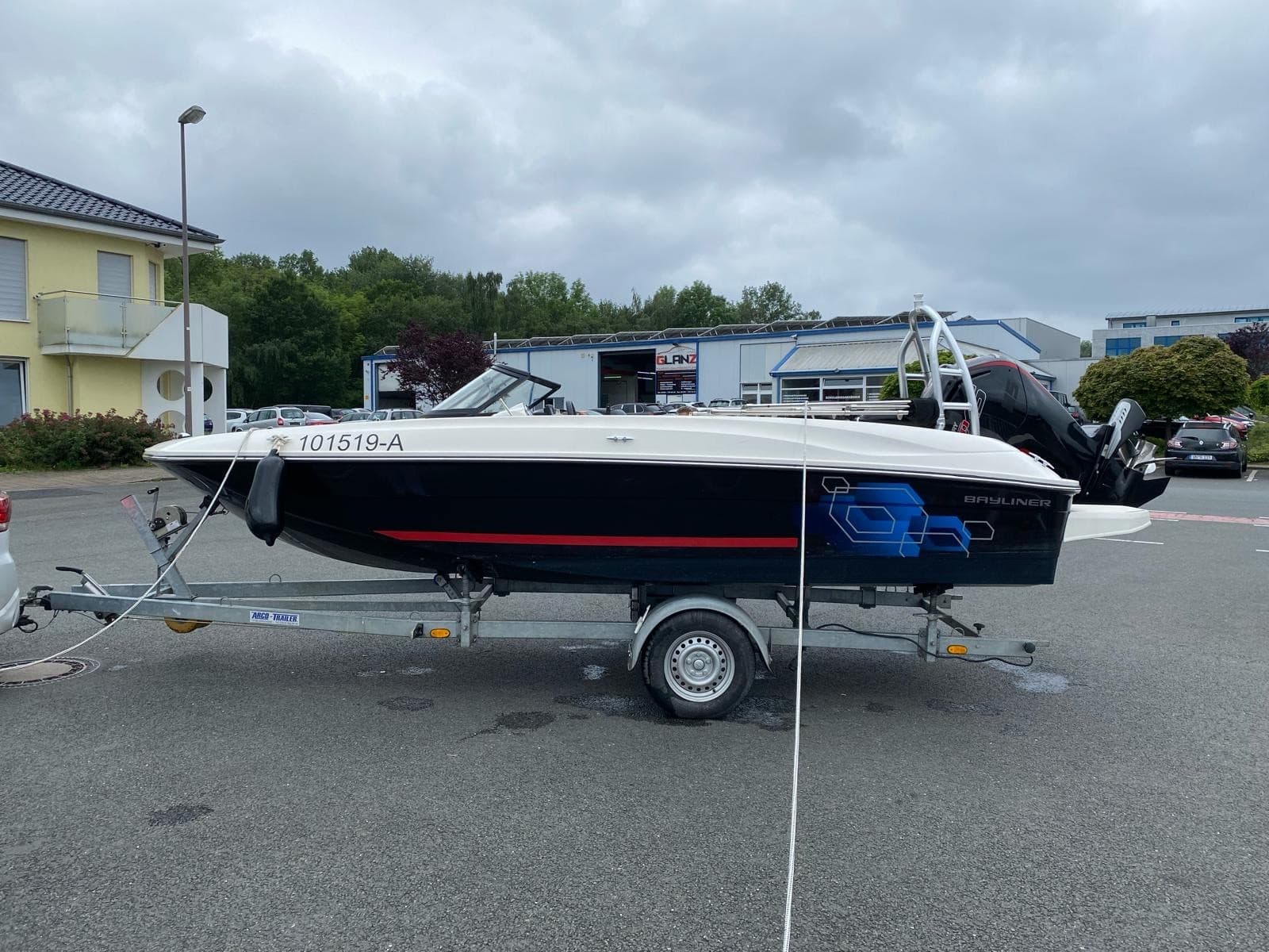 Bayliner E6