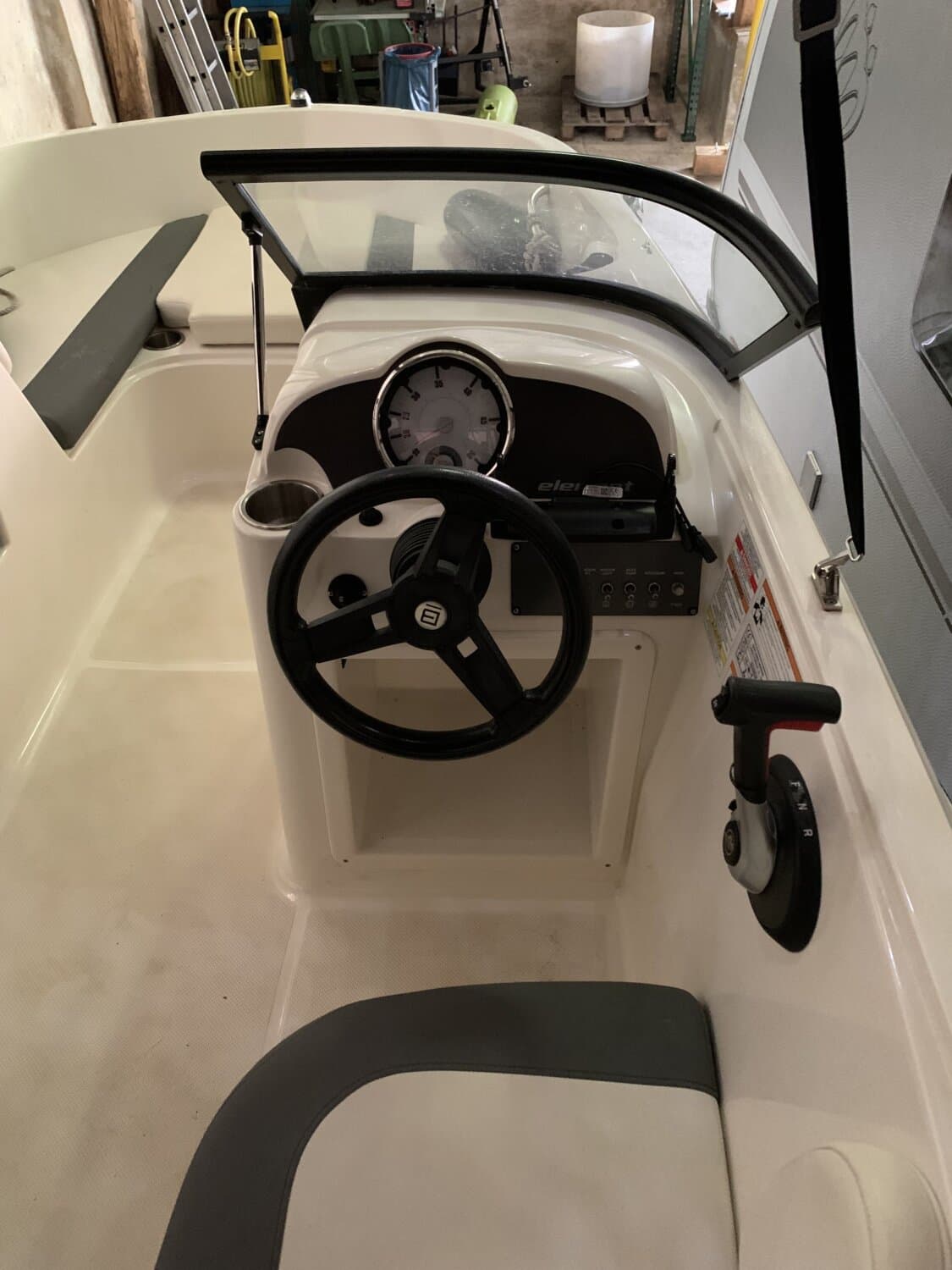 Bayliner E6 – Bild 11