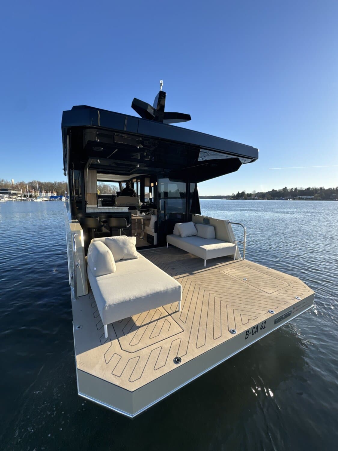 Cobra Yachts Campione 41 Coupe – Bild 6