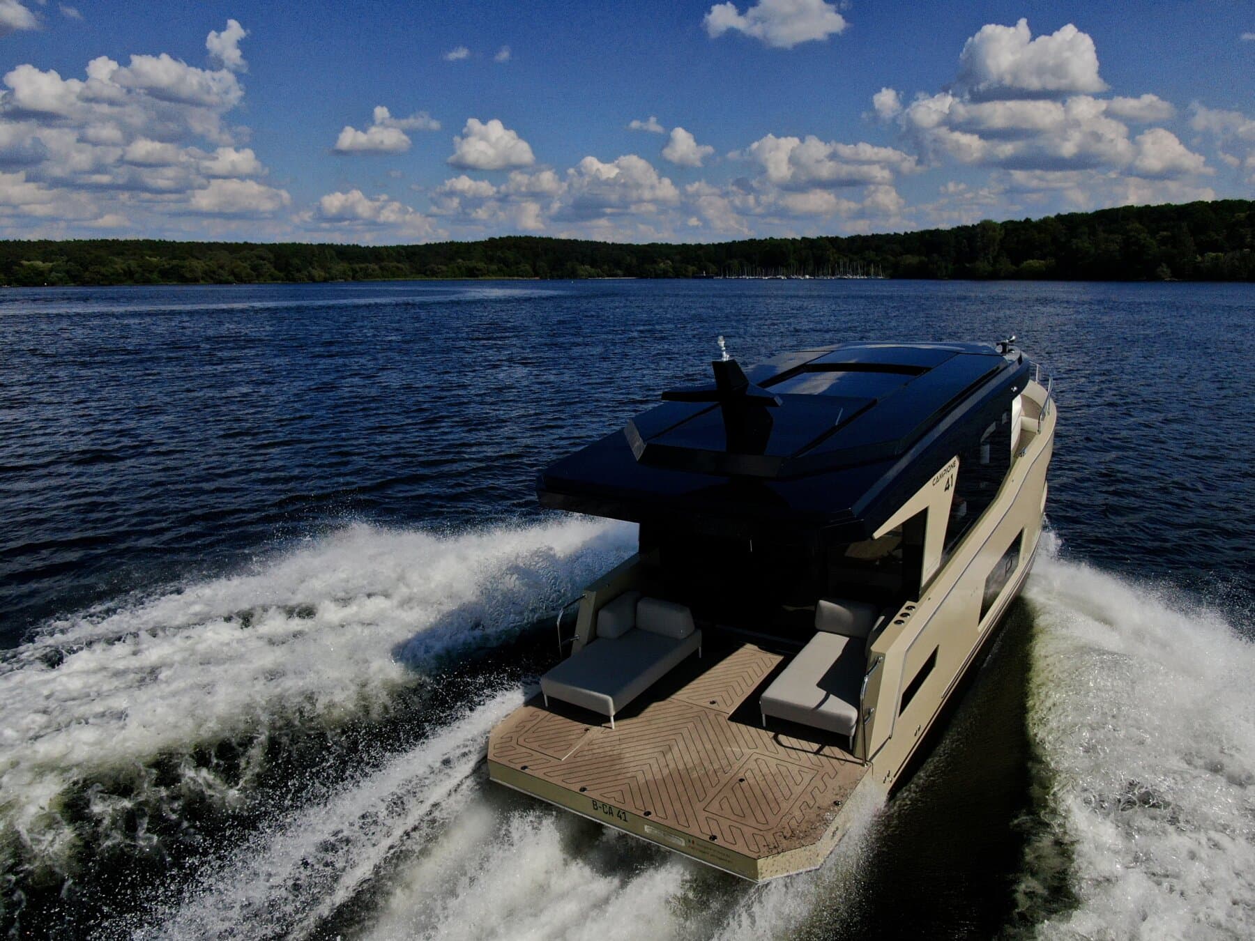 Cobra Yachts Campione 41 Coupe – Bild 5