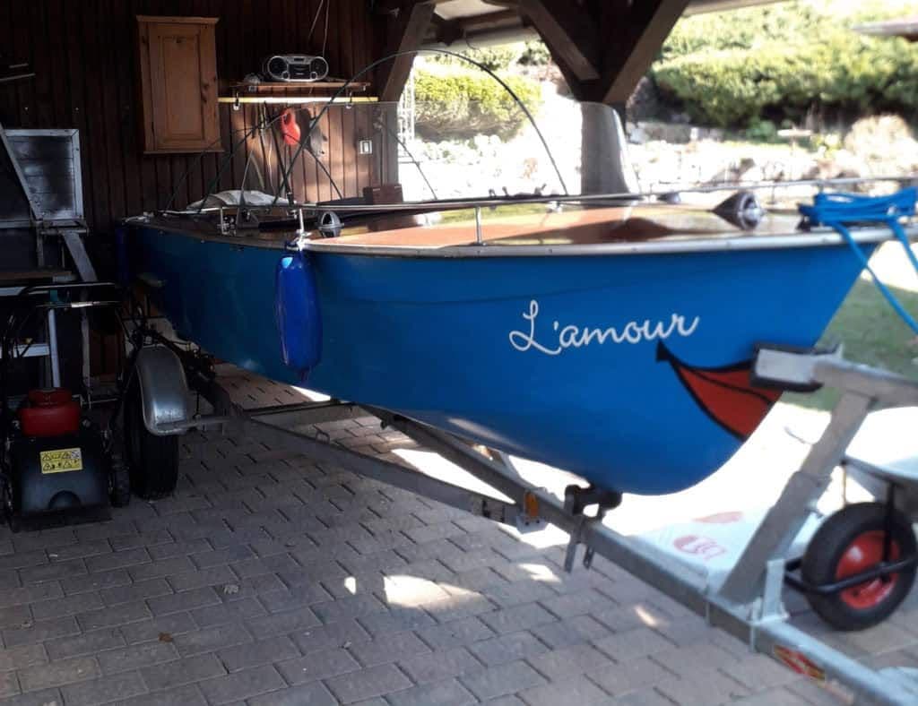 VEB Mahagonie Elektroboot Boot Plaue inkl Trailer MM