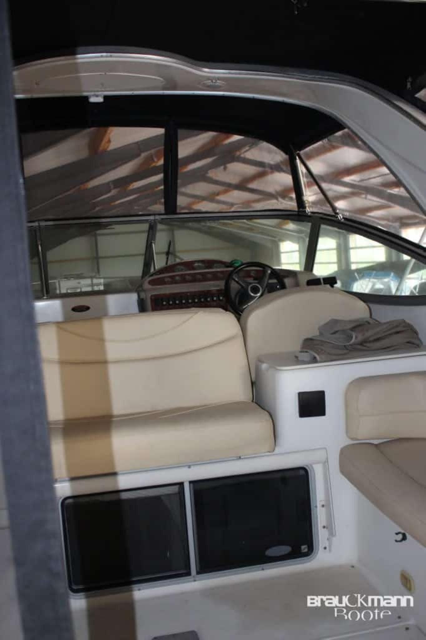 Maxum 3300 SCR – Bild 8