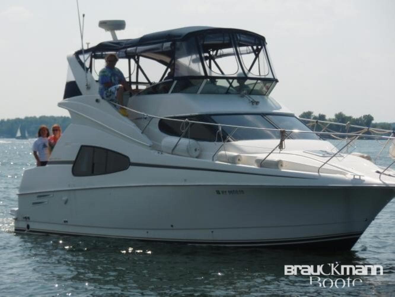 Silverton 330 Sport Bridge  Ihre private Yacht fr stilv – Bild 2