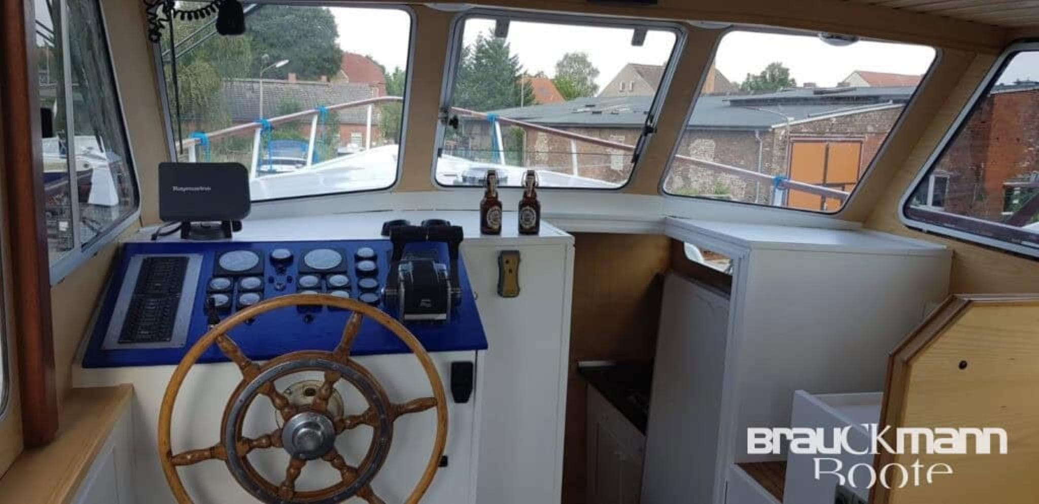 Motoryacht Pedro 148 Fly Moonwind – Bild 7