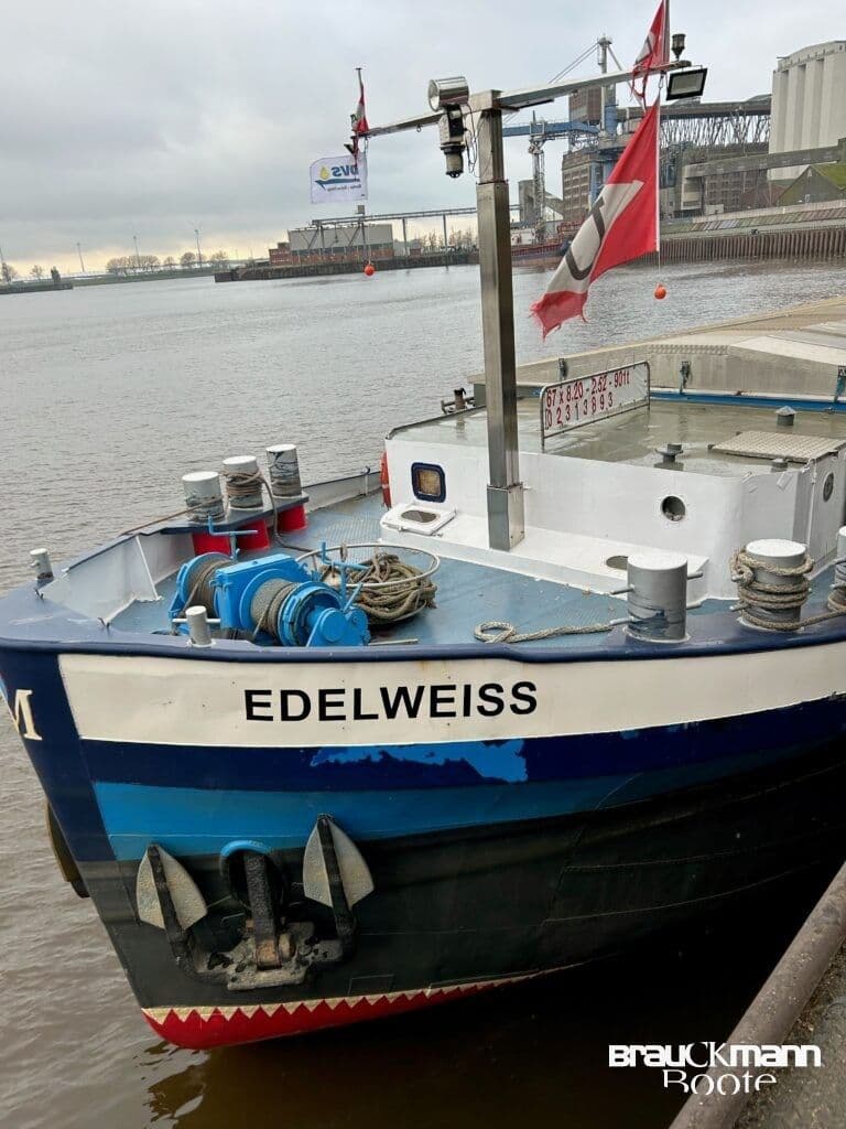 Frachtschiff Edelweiss