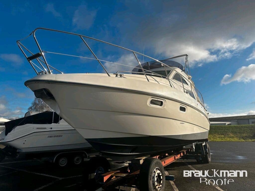 Sealine F34 mit Flybridge  Perfekt ausgestattete Yacht in – Bild 4