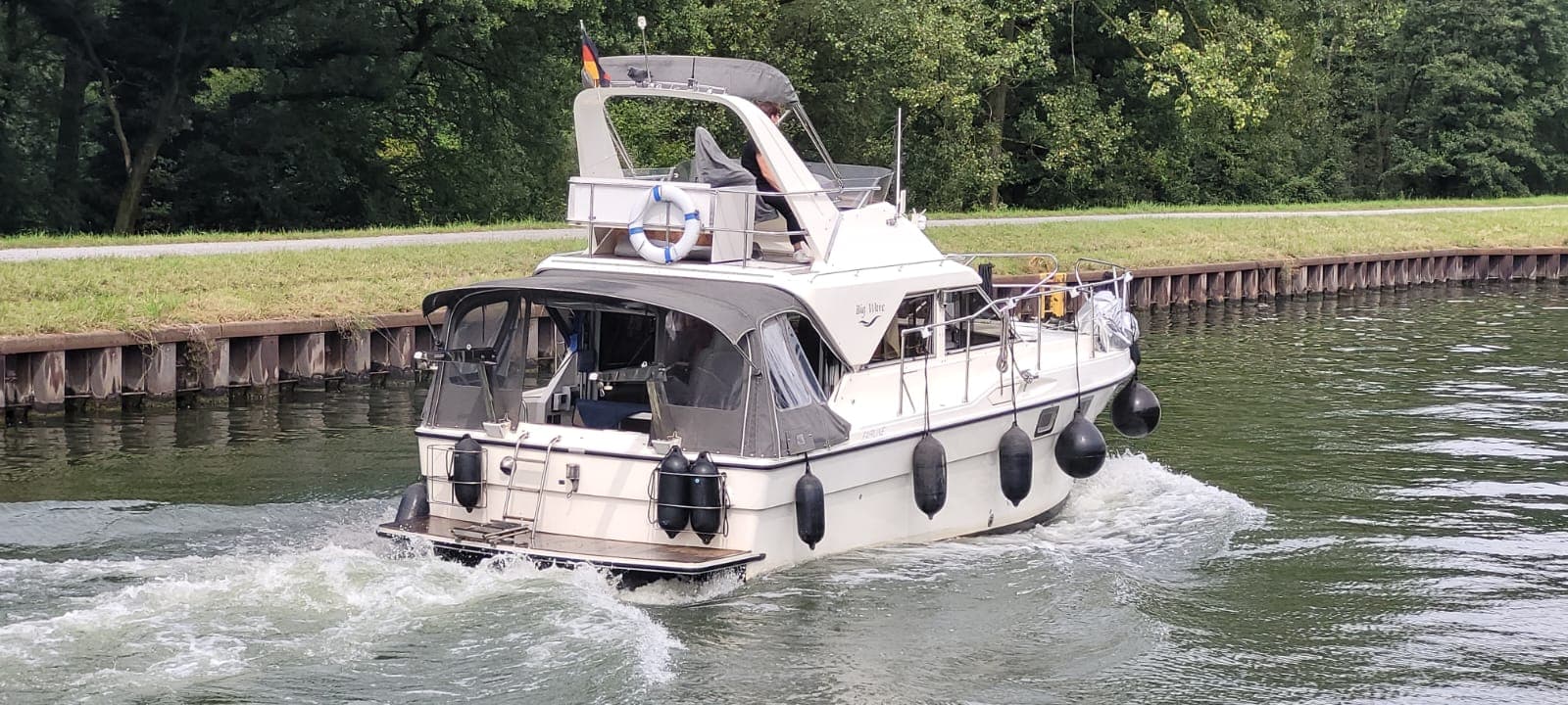 Fairline – Bild 2
