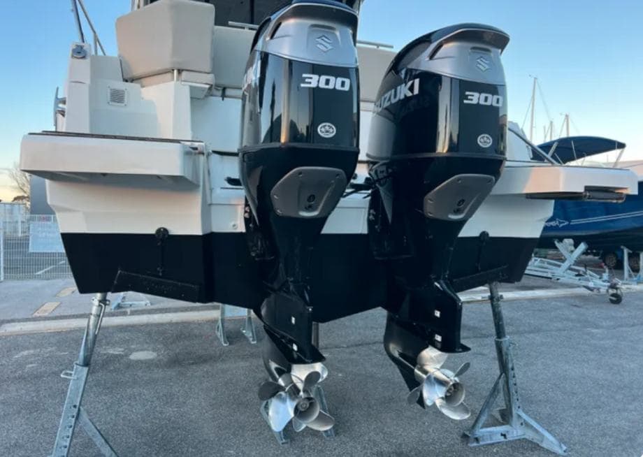 ANTARES 11 OB SUZUKI 2X300KS - INCE – Bild 7