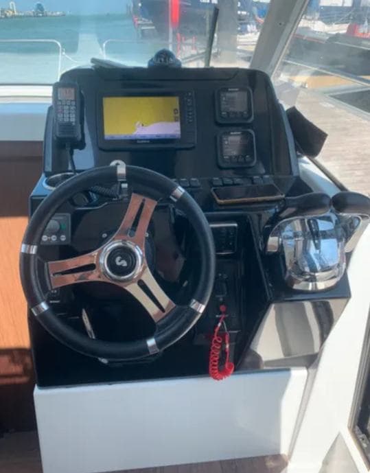 ANTARES 9 OB SUZUKI 2X200KS - INCE – Bild 5
