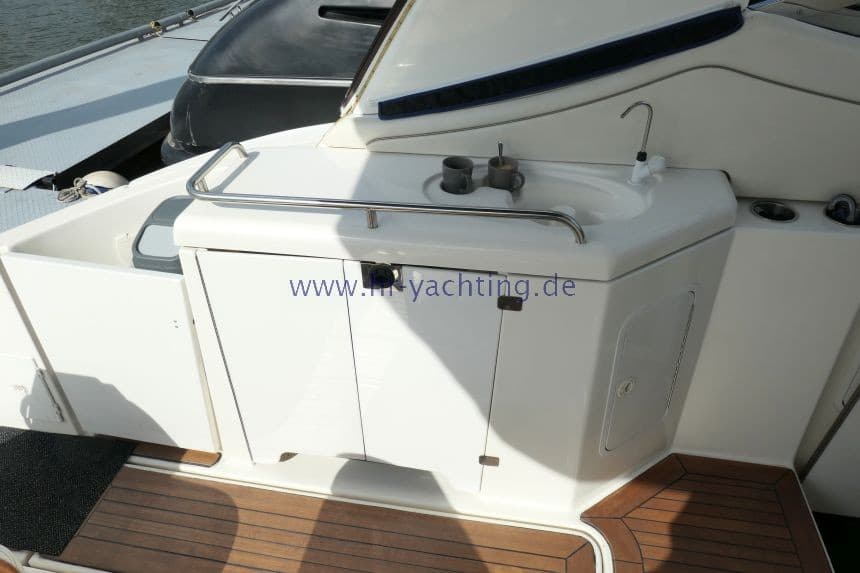 Cruisers Yachts 3672 Express *reduziert* – Bild 3