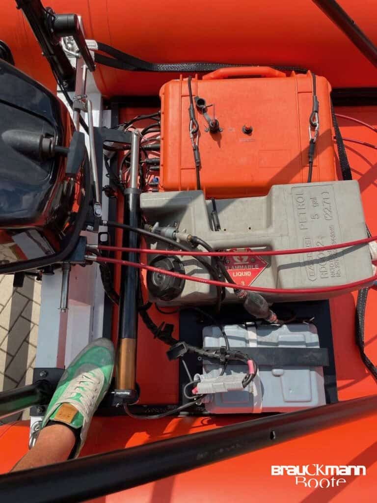 Festrumpfschlauchboot Meggit HRB410 inklusive Trailer – Bild 10