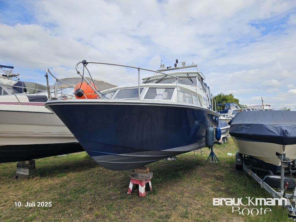 Sparsame Coronet 27 Diesel im sehr gepflegten Zustand