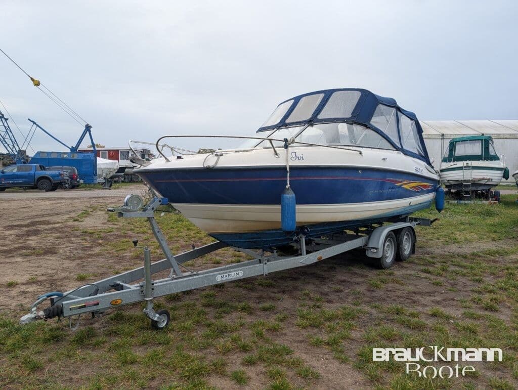 Bayliner 652 CU  Komfort trifft auf Sportlichkeit – Bild 2