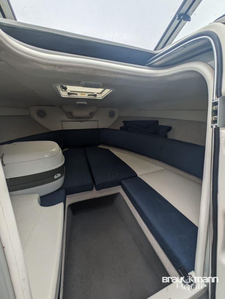 Bayliner 652 CU  Komfort trifft auf Sportlichkeit – Bild 8