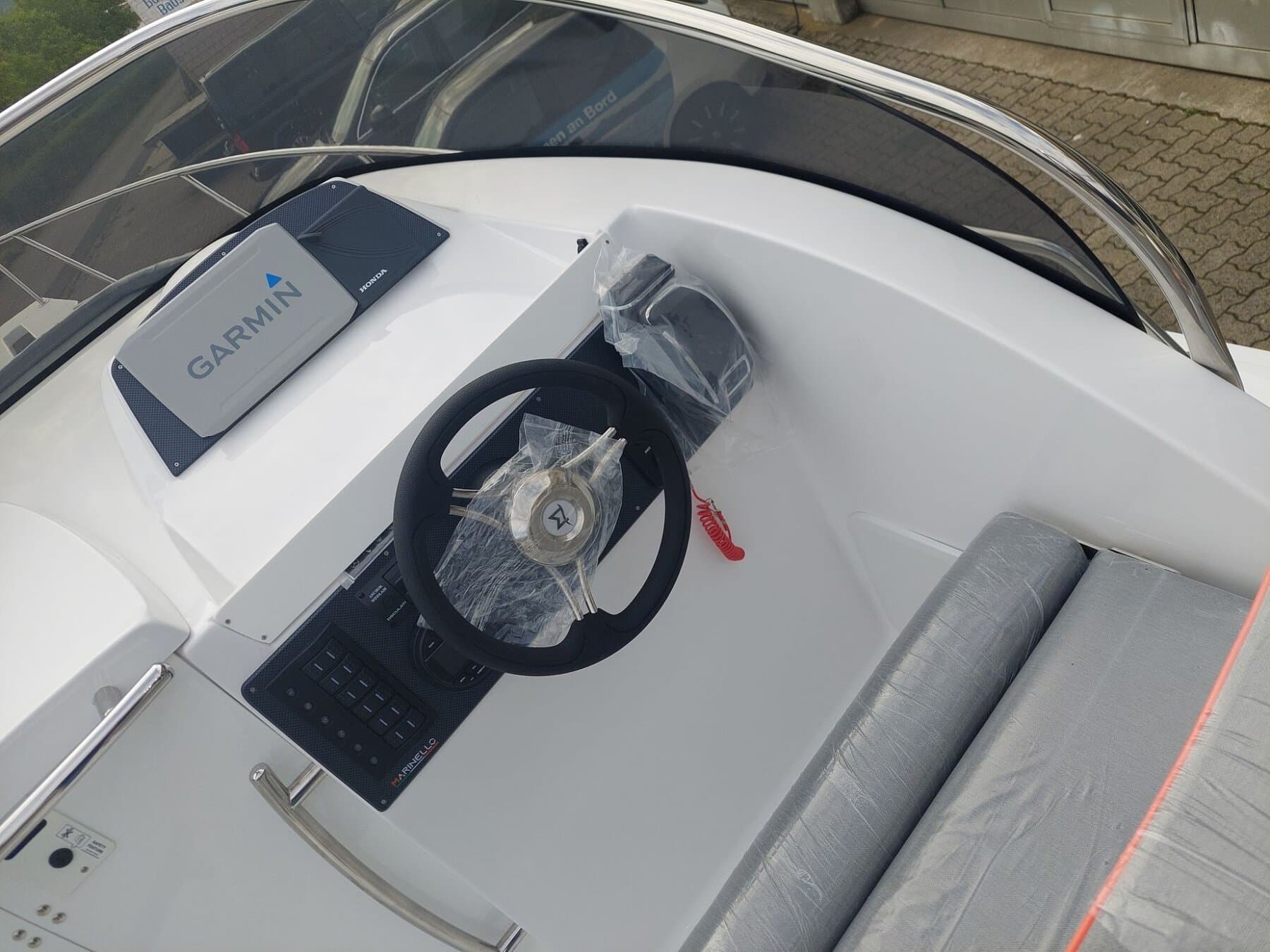 Marinello 26 Cabin mit HONDA BF 250 – Bild 6