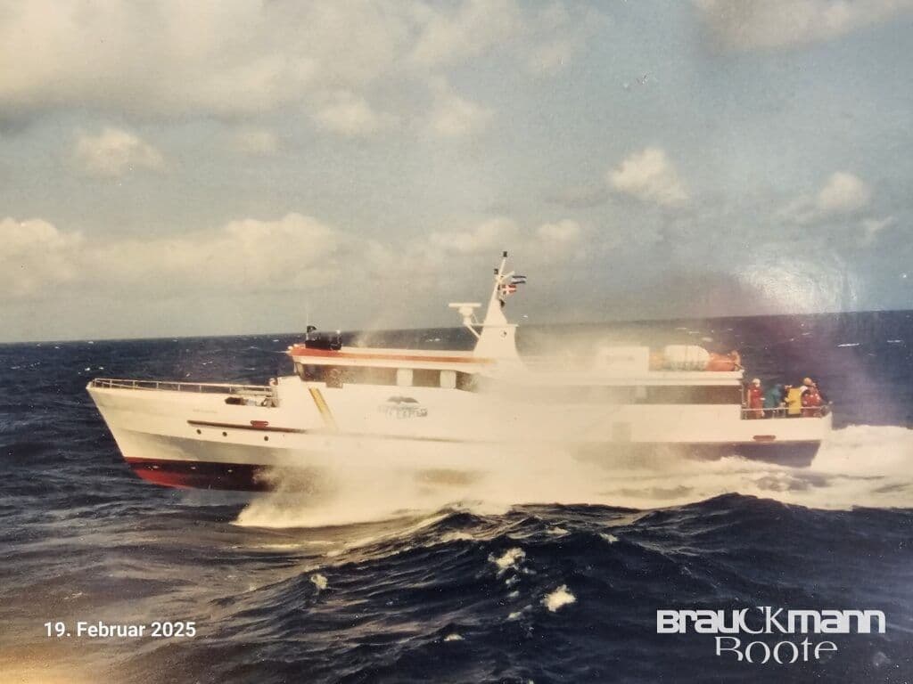 Reiseschiff Riff Express in 1 a Zustand