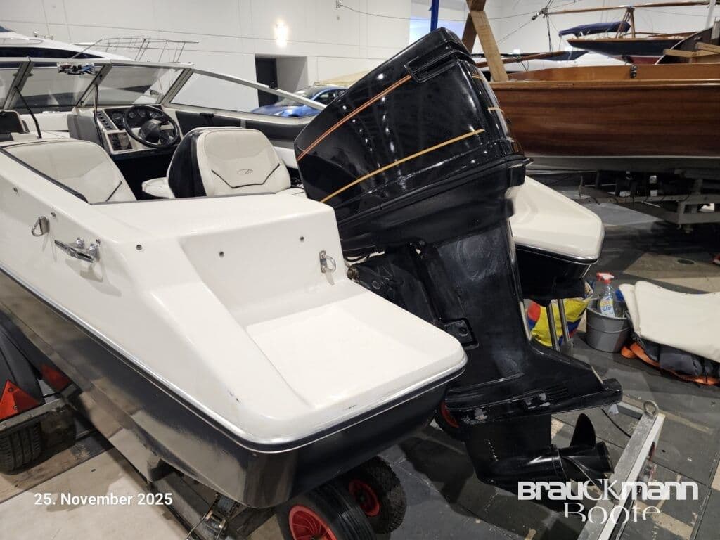 Maxum 1700 XR mit Trailer – Bild 3