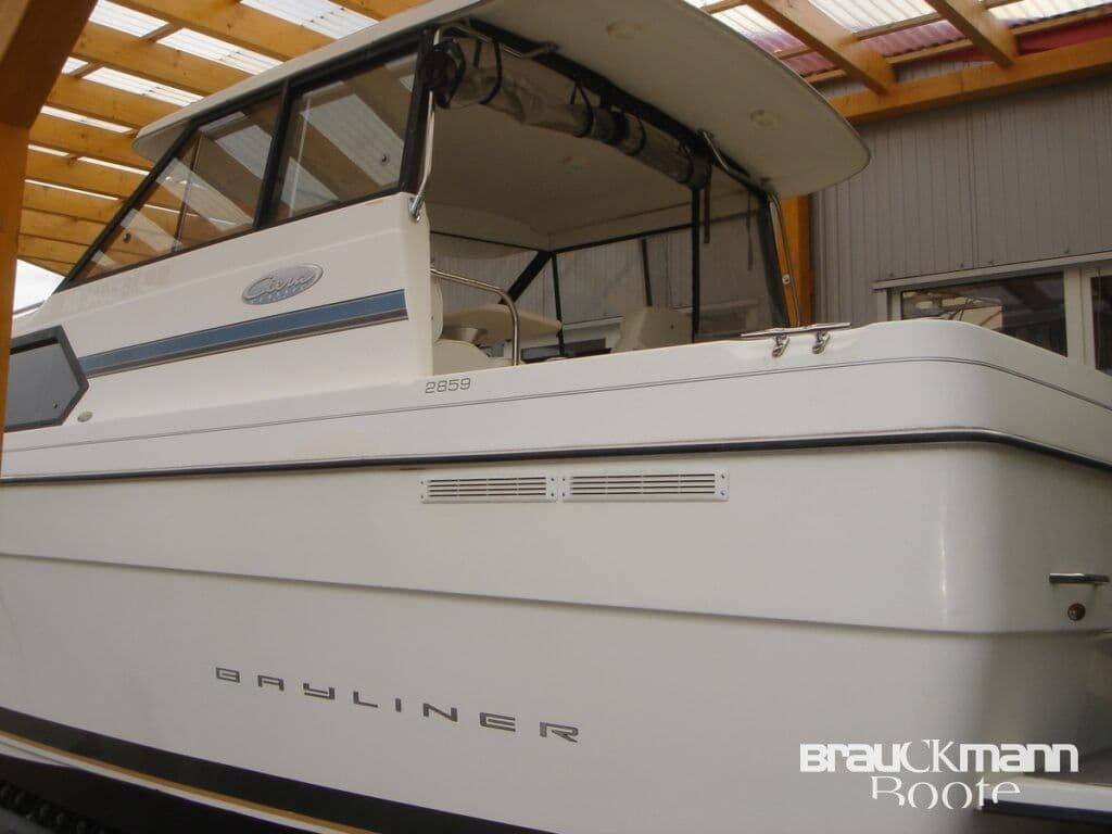 Bayliner 2859  Express – Bild 3