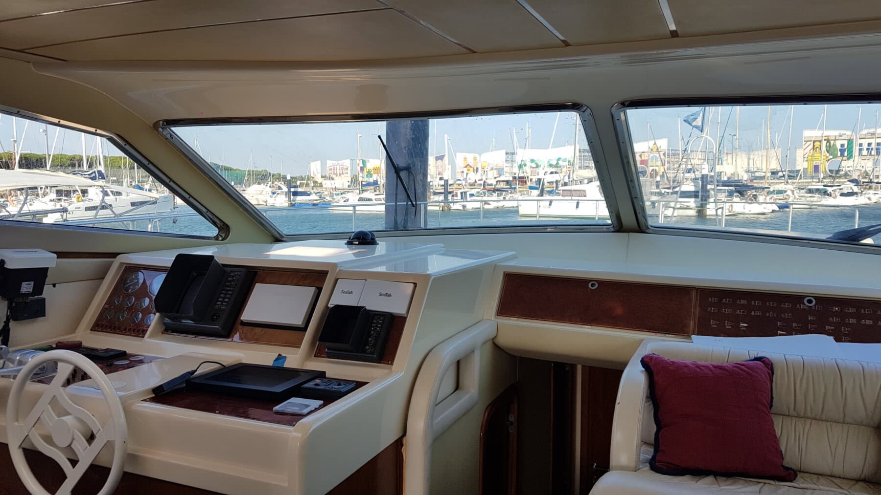 Ferretti 185 Fly – Bild 8