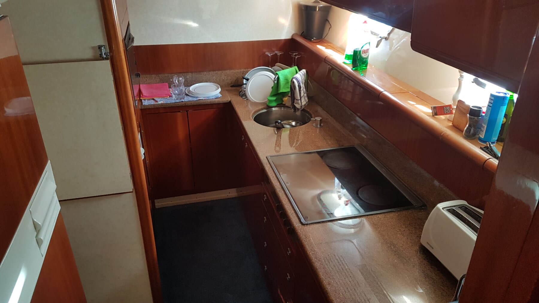 Ferretti 185 Fly – Bild 4