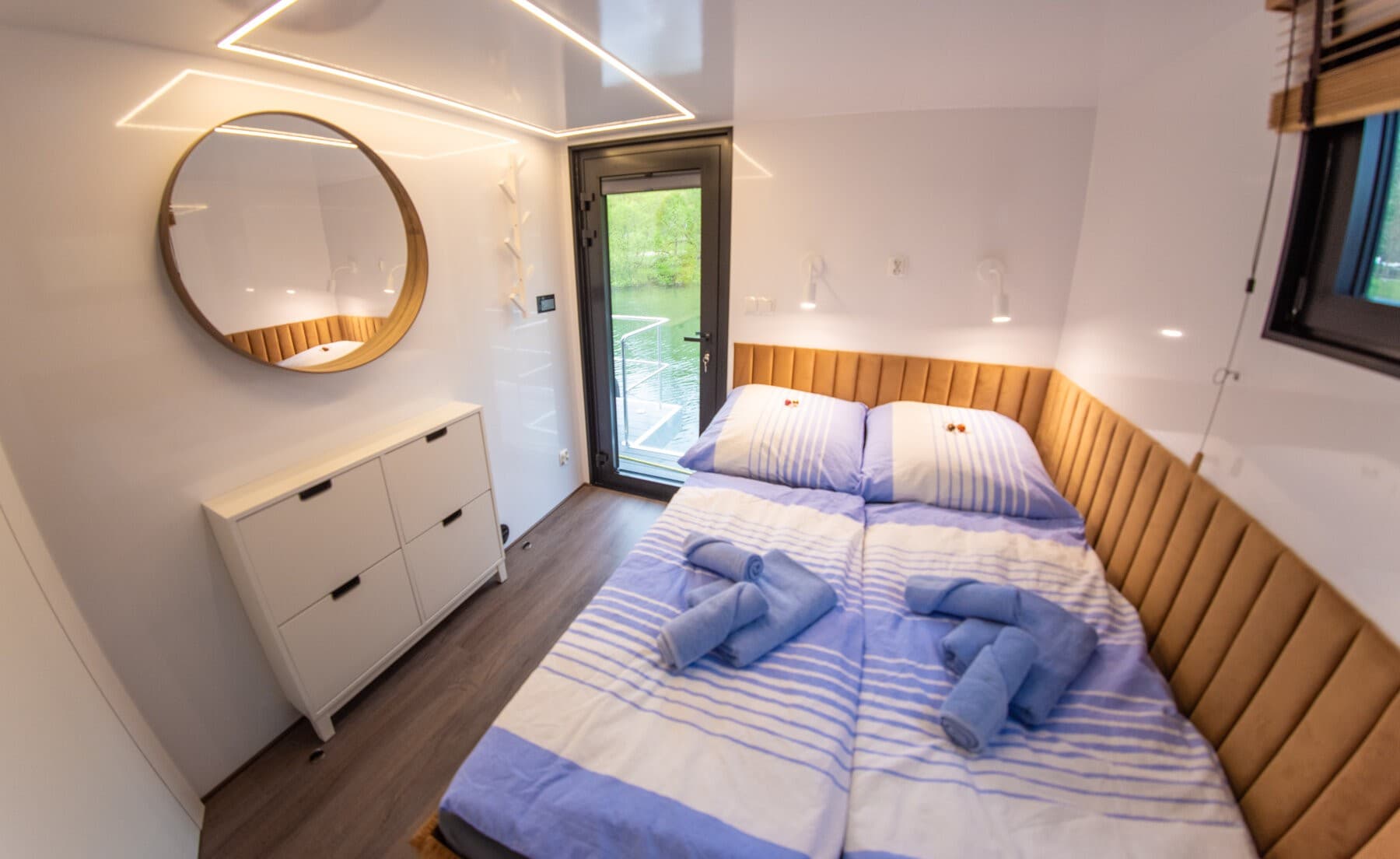 HT CATAMARANS OASE 410 – Bild 3