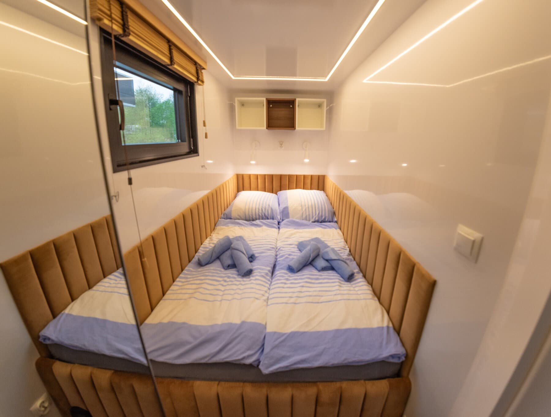 HT CATAMARANS OASE 410 – Bild 4