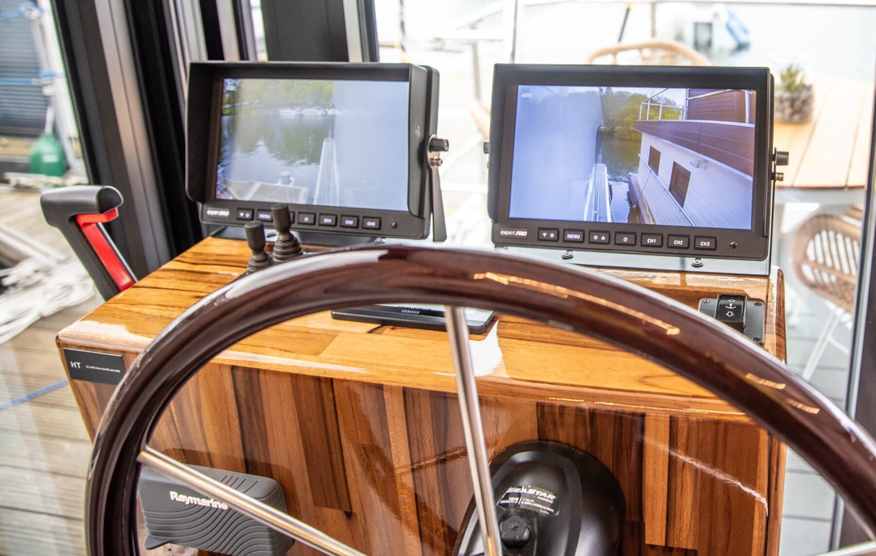 HT CATAMARANS OASE 334 – Bild 2