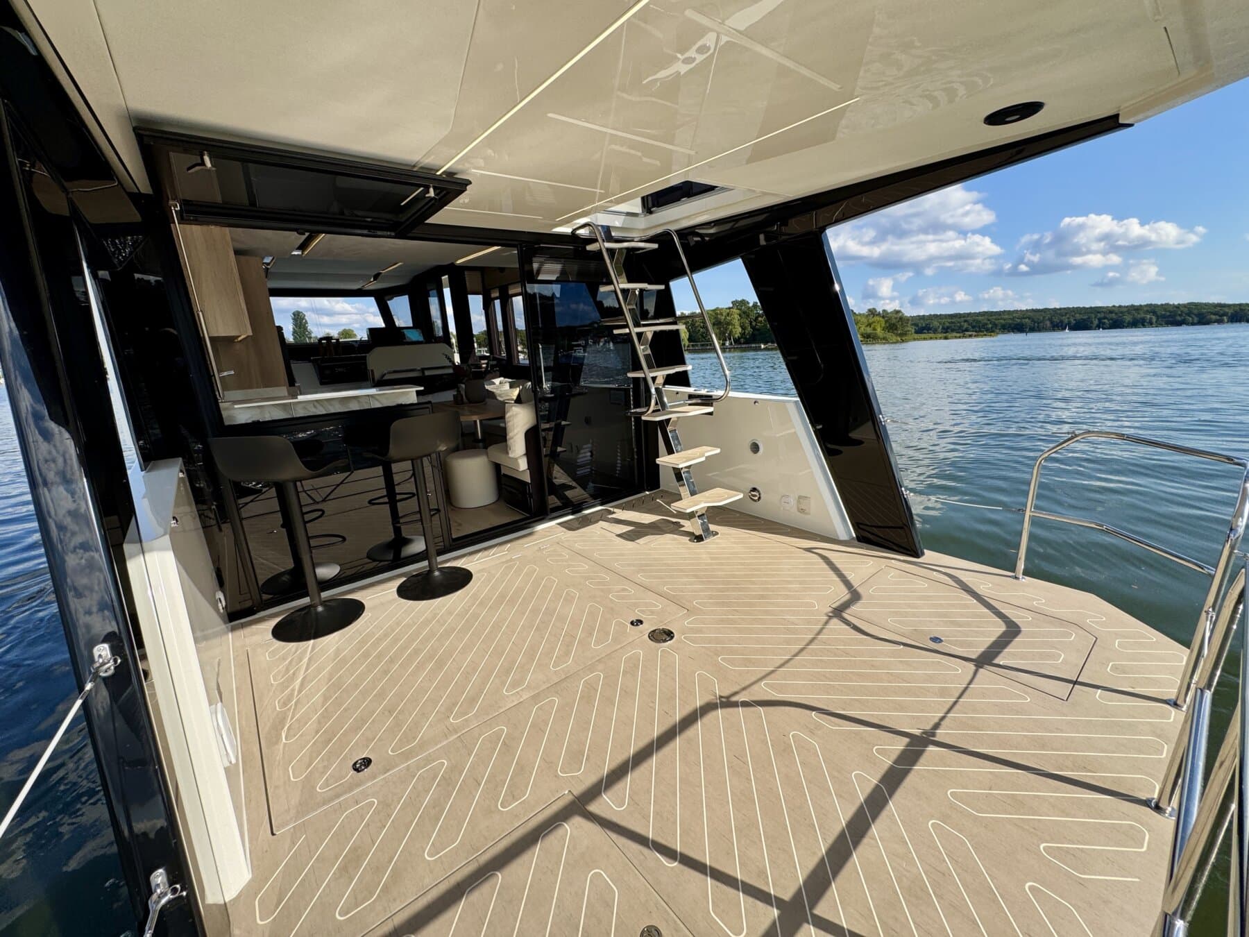 Cobra Yachts Campione 41 Flybridge – Bild 6