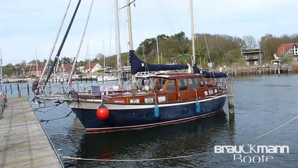 Nauticat 33