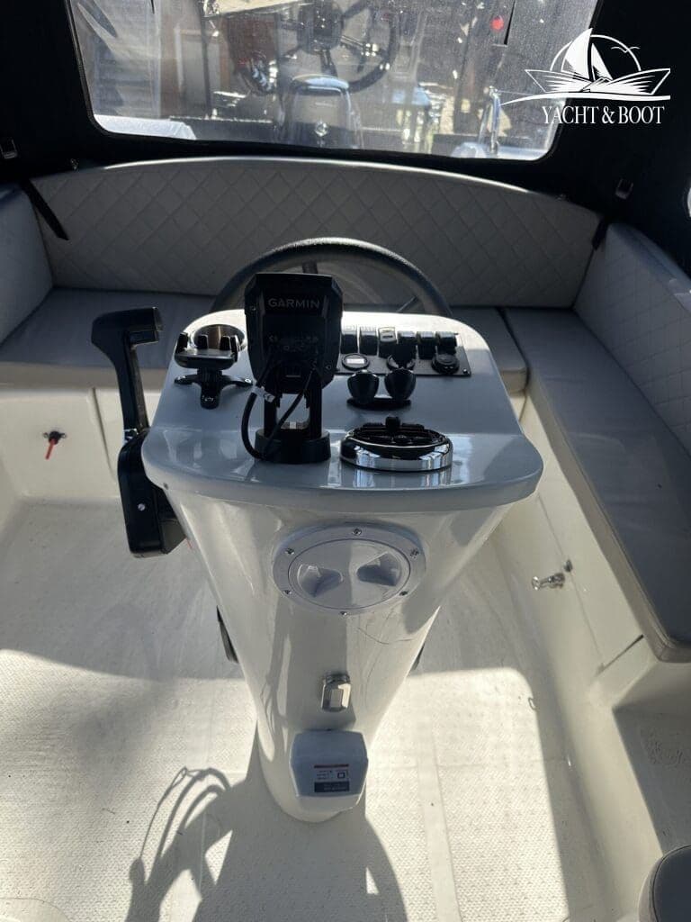 Riomar 515 mit 15 PS (Neuboot) – Bild 6