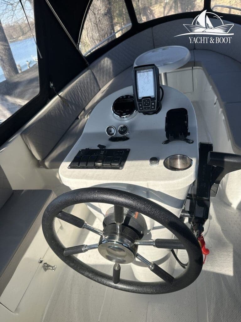 Riomar 515 mit 15 PS (Neuboot) – Bild 5