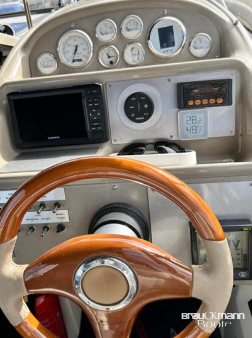Bayliner 2655 CS in 1 a Zustand – Bild 5