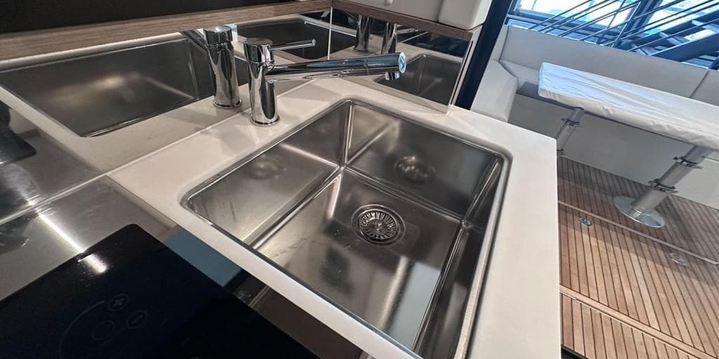 Prestige 460 – Bild 9