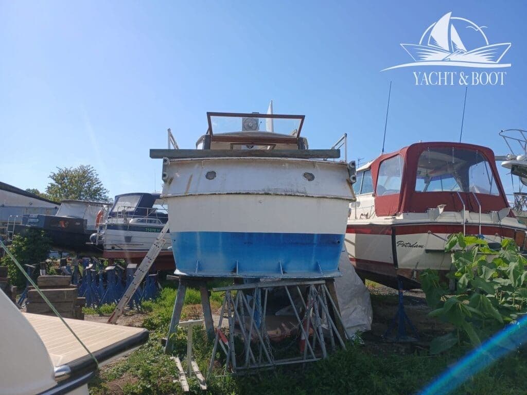 Stahlverdränger 11,20 m | Projektboot, Flybridge – Bild 10