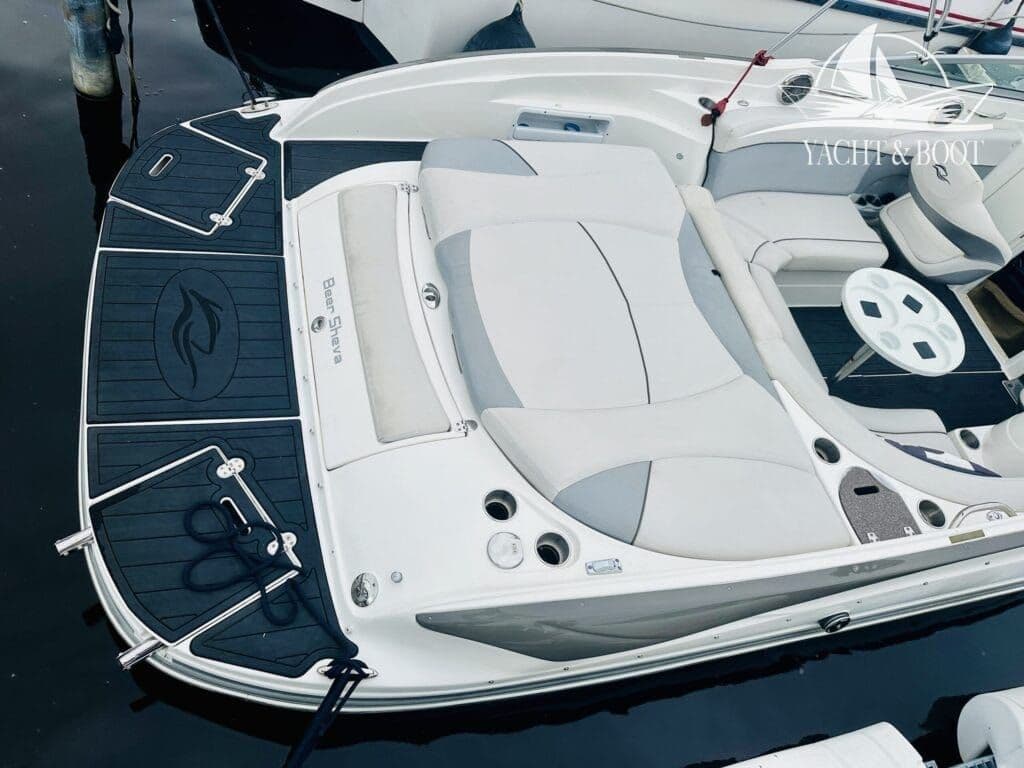Rinker 246 Captiva CC | 185 Std., erste Hand, Wartung 2025 – Bild 5