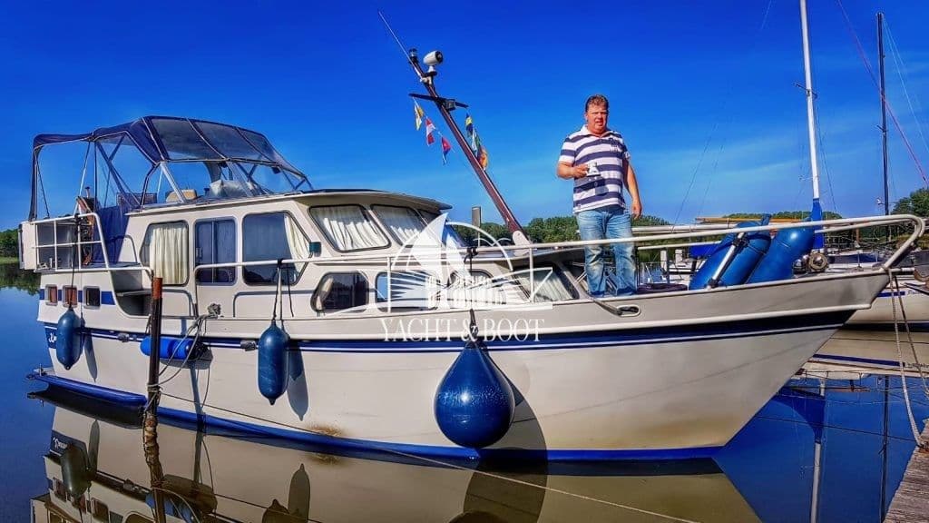Gruno 1000 Deluxe | Stahlverdränger, autark, mit Liegeplatz – Bild 4