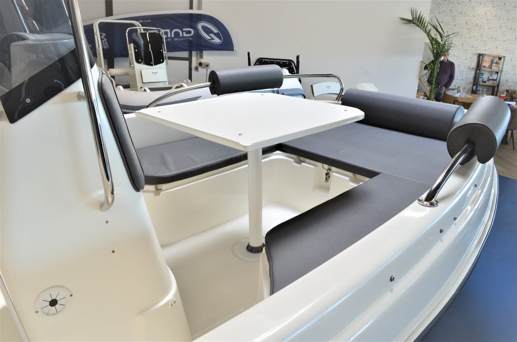 Karel 480 Open XS – Bild 7