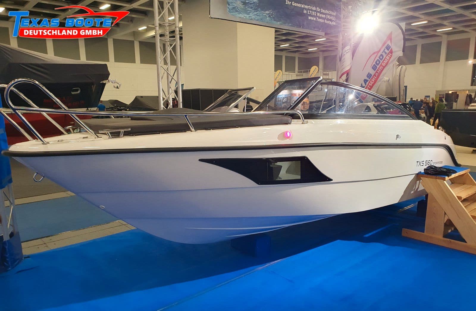 TXS 560 Sportster • Neuboot • Sportboot • Motorboot • Kabinenboot • Kajütboot