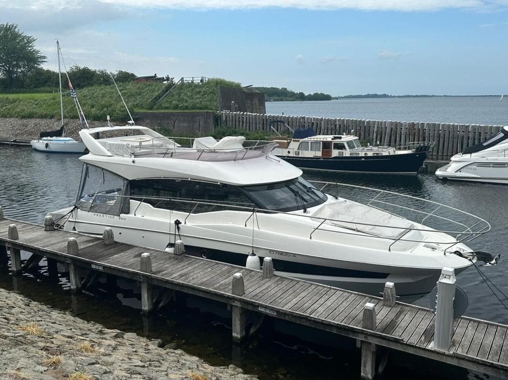 Prestige 460