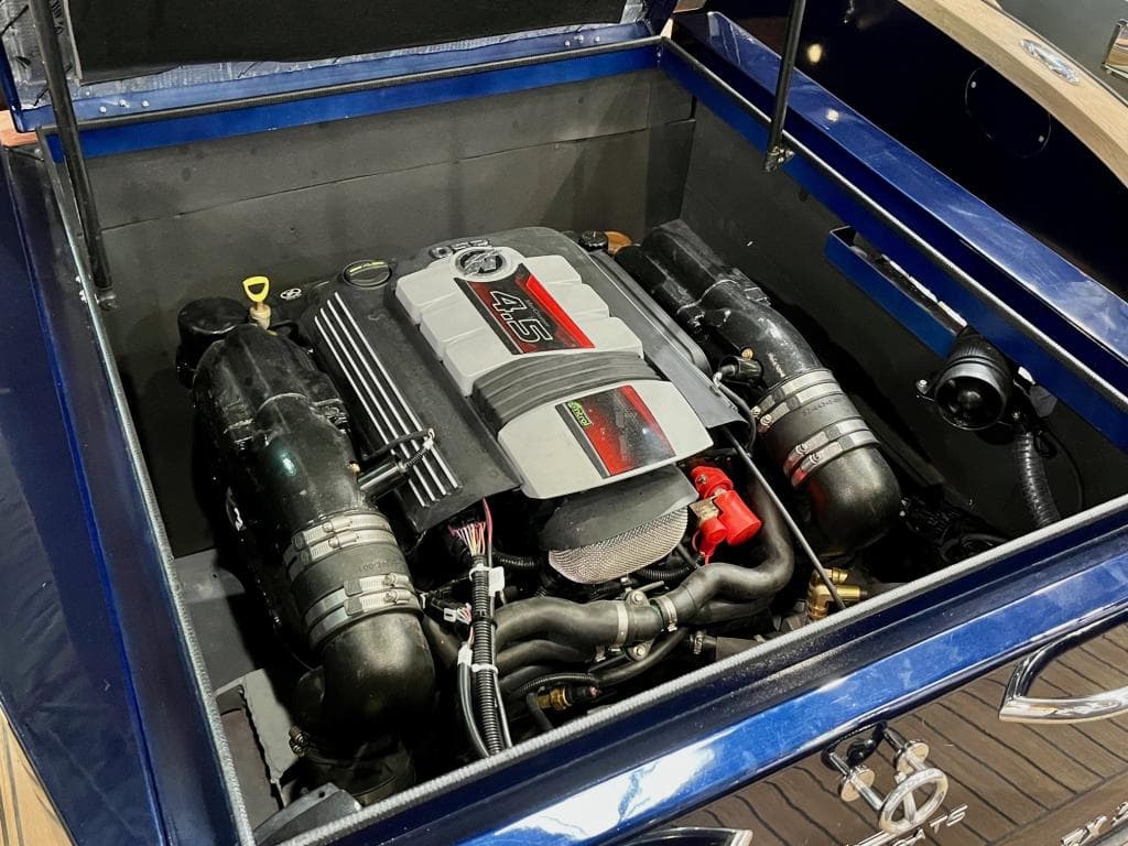 Futuro ZX22 mit Bodenseezulassung 200 PS Merc – Bild 8
