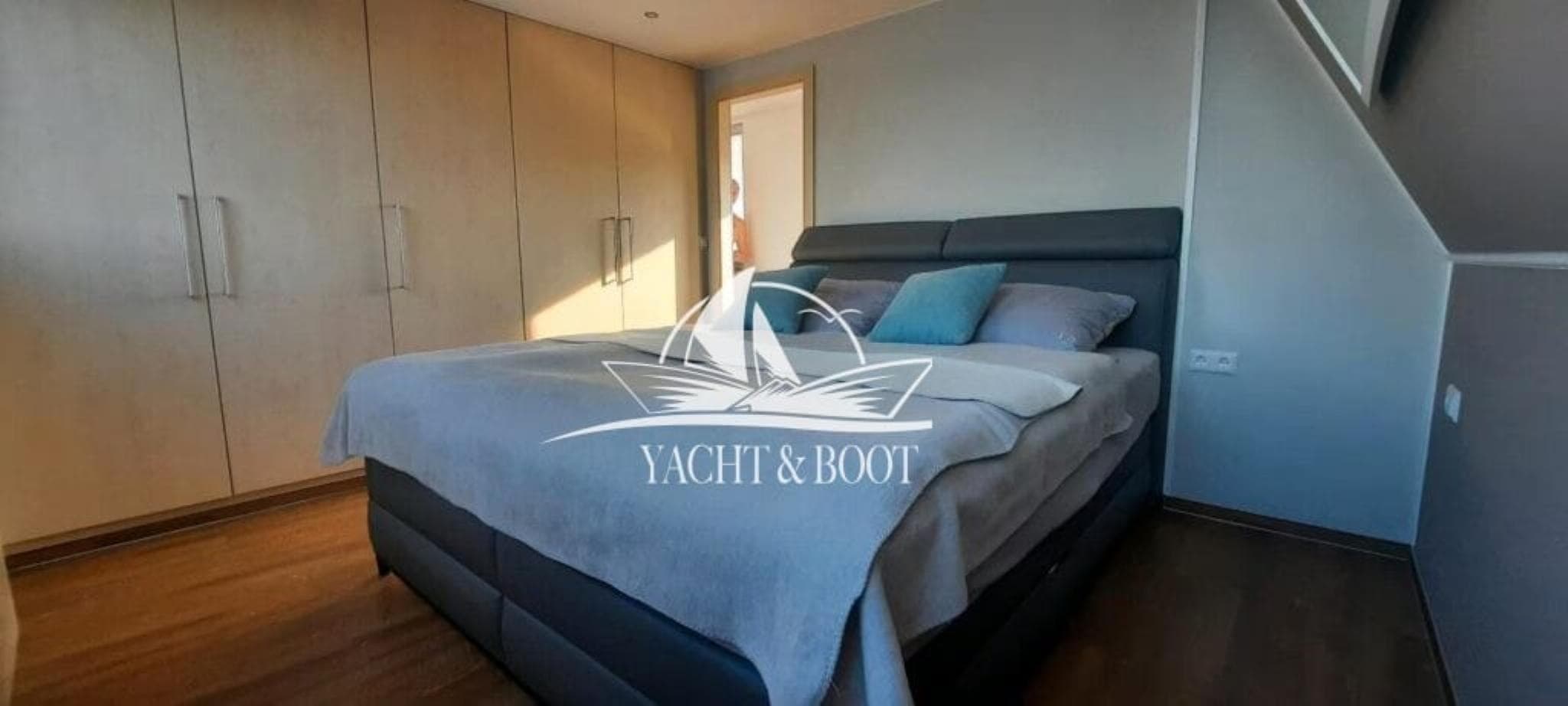Hausboot Amantes 14.5 | Aluminiumrumpf, autark – Bild 8