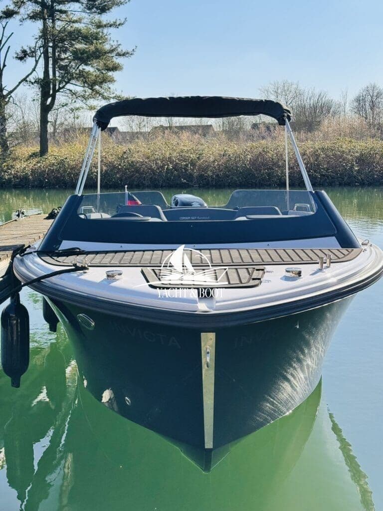 Corsiva 607 | High-Tech-Daycruiser, Drive-by-Wire, neuwertig – Bild 3