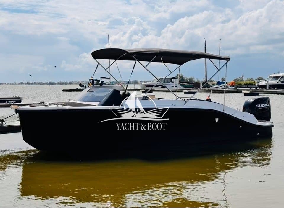 Corsiva 607 | High-Tech-Daycruiser, Drive-by-Wire, neuwertig – Bild 2