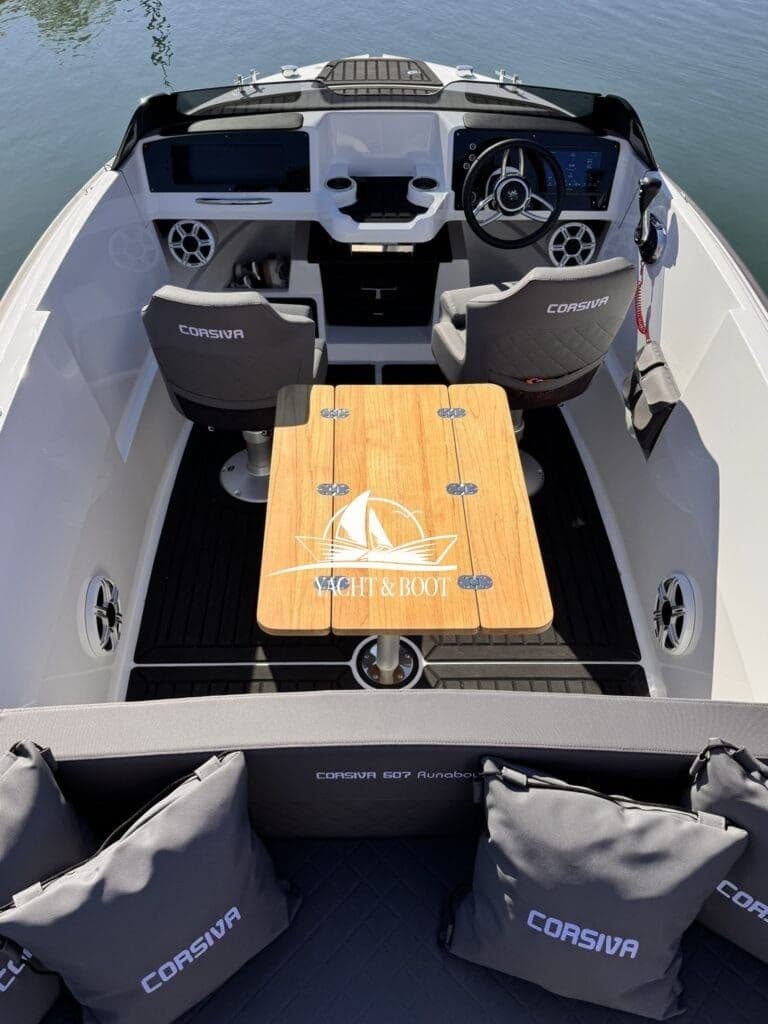 Corsiva 607 | High-Tech-Daycruiser, Drive-by-Wire, neuwertig – Bild 8
