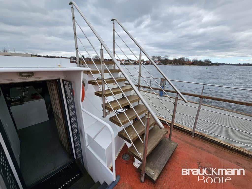 Wohnschiff Commodore Pniche 35 m – Bild 8