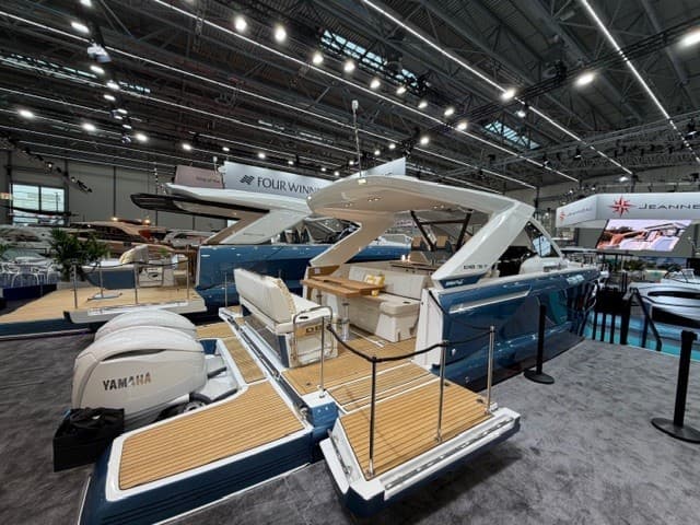 Jeanneau DB-37 OB Messeboot "boot 2026" – Bild 2