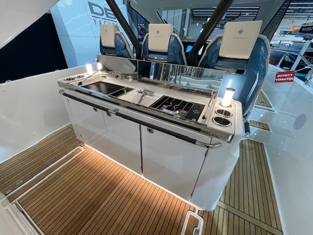 Jeanneau DB-37 OB Messeboot "boot 2026" – Bild 6
