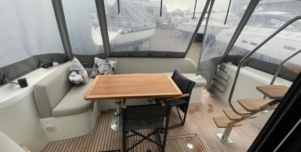 Prestige 420 – Bild 10