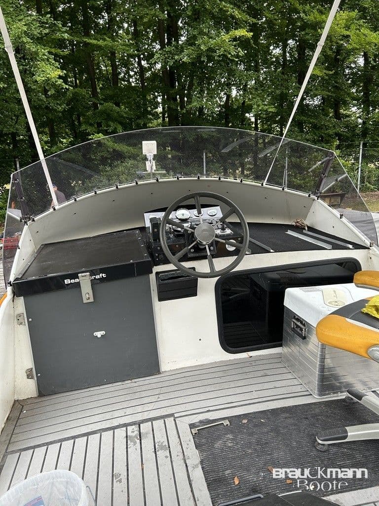Beachcraft 1050 – Bild 2
